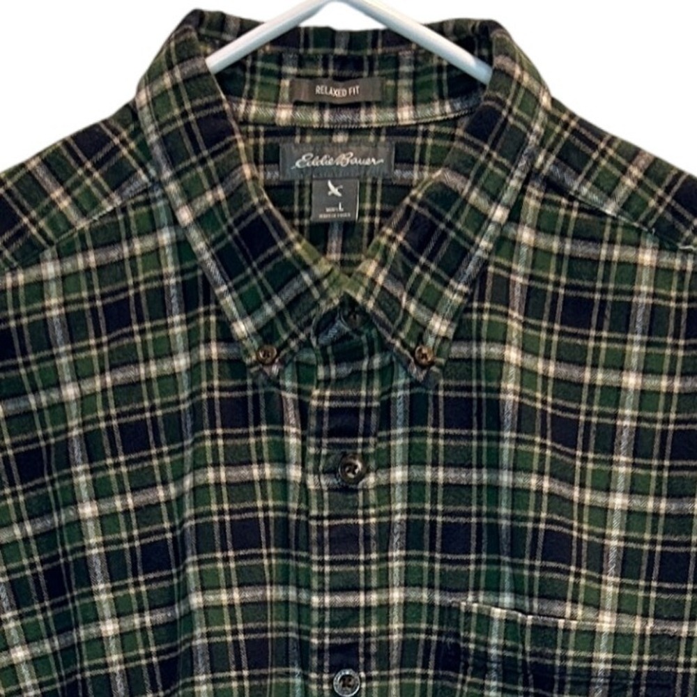 Eddie Bauer Men's Relaxed Fit Green Plaid Flannel Button Down Shirt‎ Large